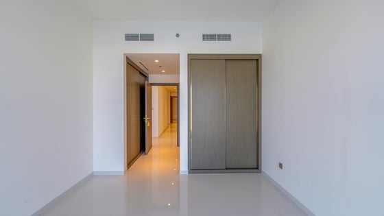 Full Sea View | High Floor | Grand Bleu Beachfront, picture 15
