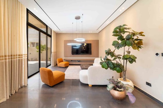Custom Built | Private Pool | Fully Upgraded, picture 8