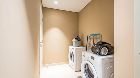 Vacant unit in Bluewaters with full Ain view, picture 24