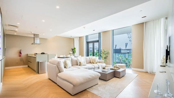 Vacant unit in Bluewaters with full Ain view, picture 1
