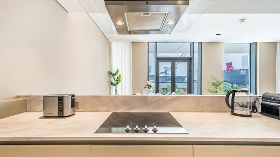 Vacant unit in Bluewaters with full Ain view, picture 17