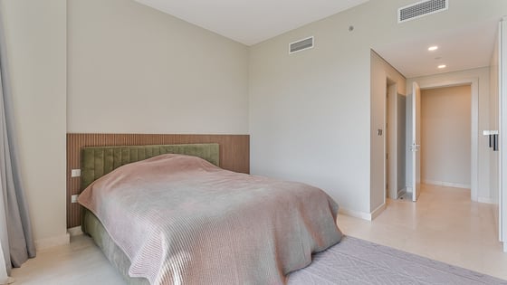Luxurious unit in Bluewaters with Burj Arab view, picture 9