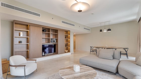 Luxurious unit in Bluewaters with Burj Arab view, picture 4