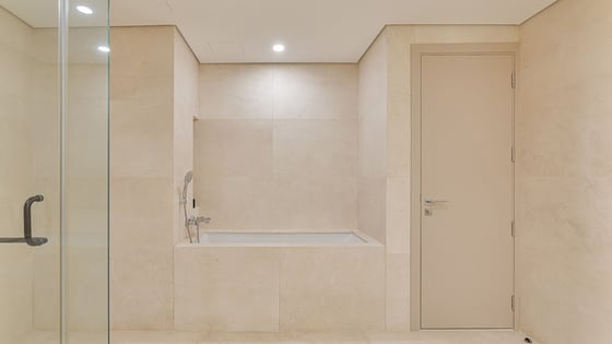 Luxurious unit in Bluewaters with Burj Arab view, picture 22