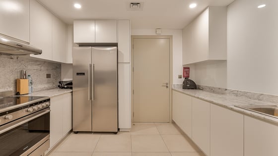 Luxurious unit in Bluewaters with Burj Arab view, picture 6