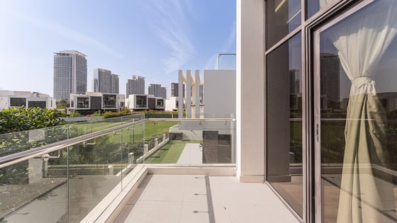 Standalone vacant villa in Damac Hills with pool backing, picture 21