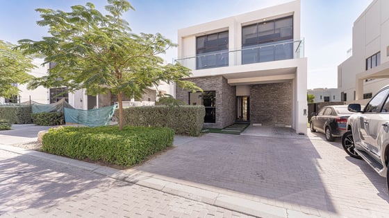Standalone vacant villa in Damac Hills with pool backing, picture 23