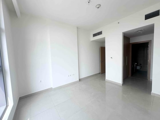 Vacant | Lagoon View | Huge Layout, picture 6