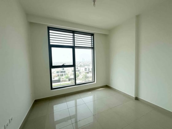 Vacant | Lagoon View | Huge Layout, picture 5