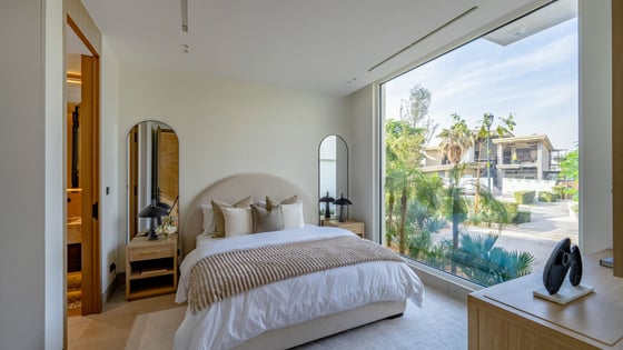 Golf Course Views | Luxury 6 Bed Villa, picture 15