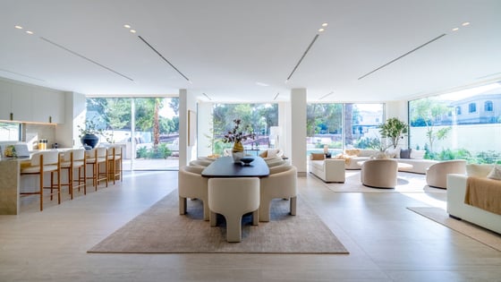 Golf Course Views | Luxury 6 Bed Villa, picture 2