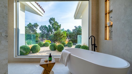 Golf Course Views | Luxury 6 Bed Villa, picture 23
