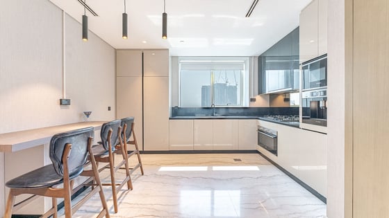 Luxury penthouse in Business Bay with Burj Khalifa view, picture 7