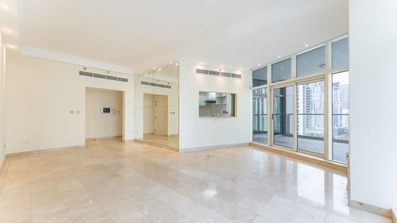 Vacant apartment in Dubai Marina with Marina view, picture 1