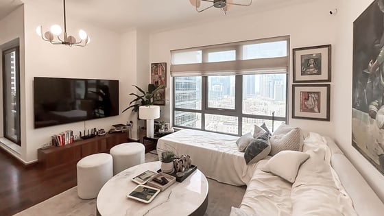 Vacant apartment in Downtown with Burj Khalifa view, picture 8