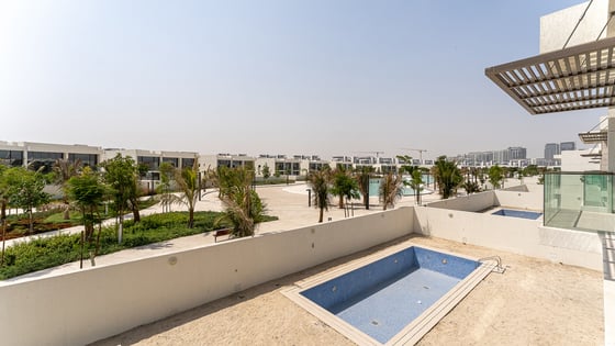 Contemporary villa in MBR City near to lagoon, picture 27
