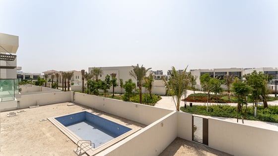 Contemporary villa in MBR City near to lagoon, picture 26