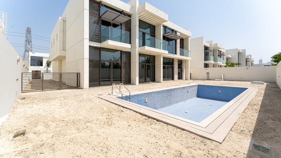 Contemporary villa in MBR City near to lagoon, picture 30