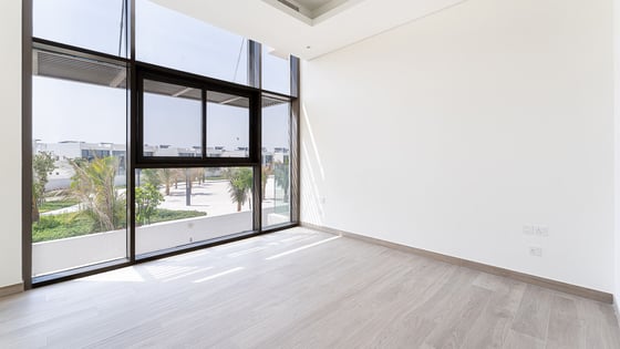 Contemporary villa in MBR City near to lagoon, picture 14