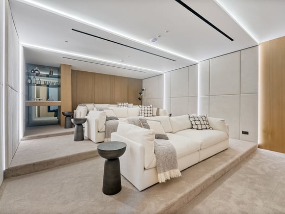 Refined Golf Course Villa with Stunning Amenities, picture 12