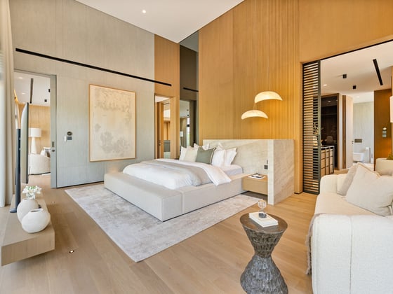 Refined Golf Course Villa with Stunning Amenities, picture 6