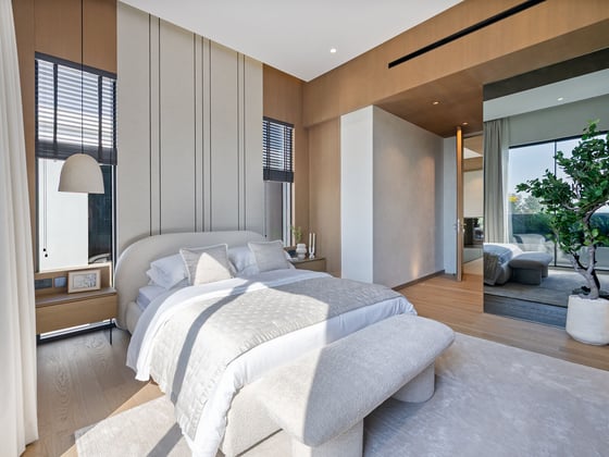 Refined Golf Course Villa with Stunning Amenities, picture 7