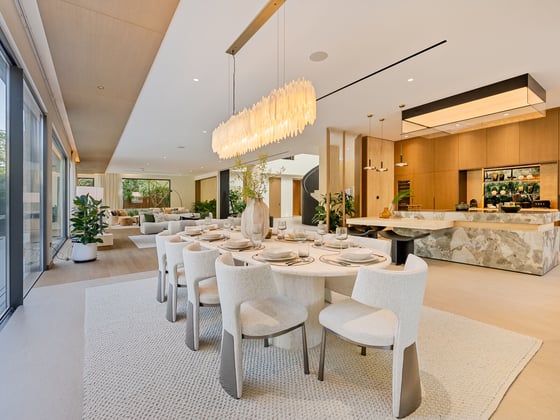 Refined Golf Course Villa with Stunning Amenities, picture 4