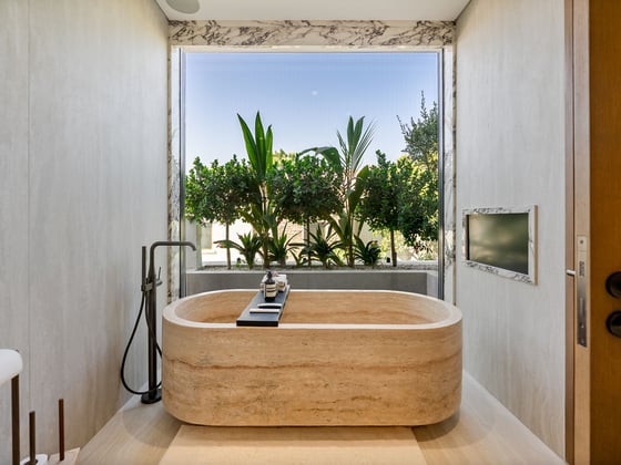 Refined Golf Course Villa with Stunning Amenities, picture 22