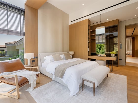 Refined Golf Course Villa with Stunning Amenities, picture 8