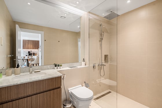 Fully Furnished | Sea and Burj Khalifa Views, picture 13