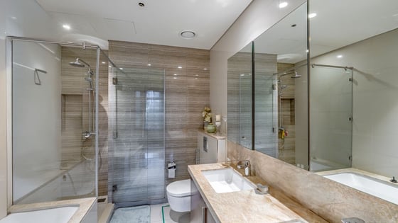 Upgraded Family-Friendly Apartment with Park View, picture 12