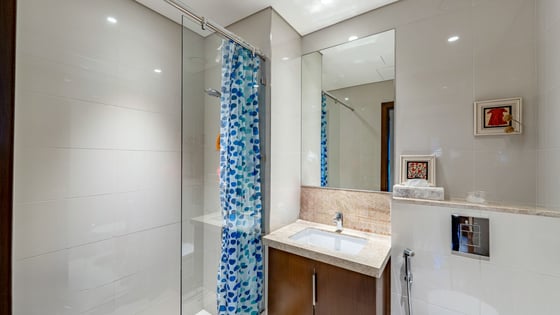 Upgraded Family-Friendly Apartment with Park View, picture 15