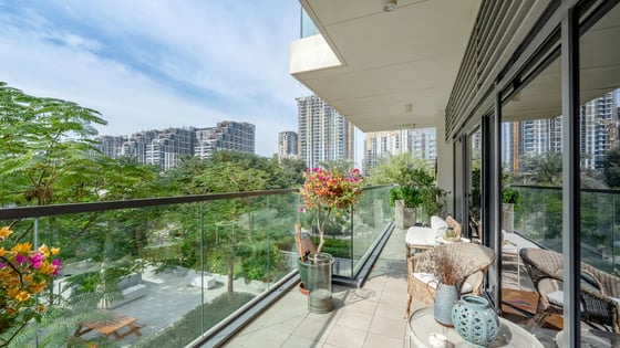 Upgraded Family-Friendly Apartment with Park View, picture 18