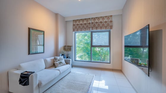 Upgraded Family-Friendly Apartment with Park View, picture 6