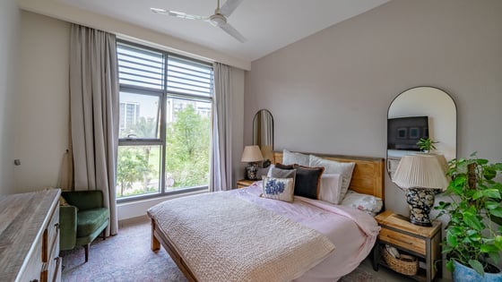 Upgraded Family-Friendly Apartment with Park View, picture 9