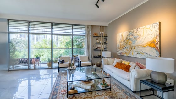 Upgraded Family-Friendly Apartment with Park View, picture 4