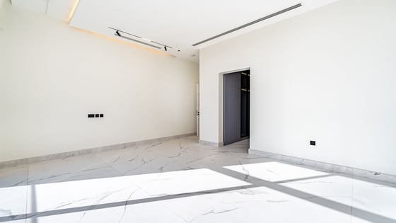 Premium villa in DHE with smart-home technology, picture 16