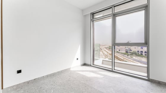 Corner apartment in Dubai Hills with golf and burj view, picture 8