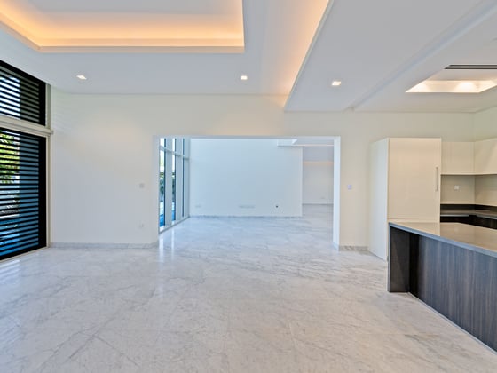 Skyline Luxury | 5 Bedrooms | Exquisite Amenities, picture 5