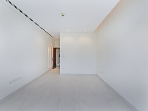 Skyline Luxury | 5 Bedrooms | Exquisite Amenities, picture 10