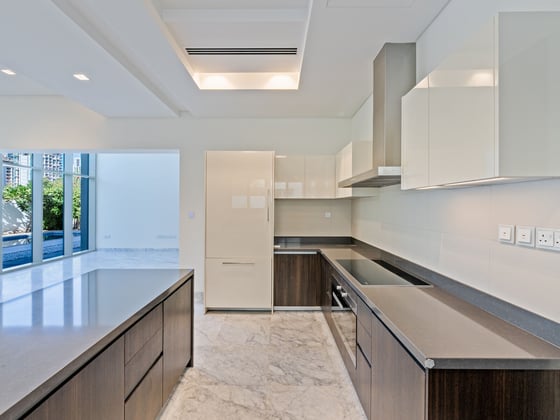 Skyline Luxury | 5 Bedrooms | Exquisite Amenities, picture 17