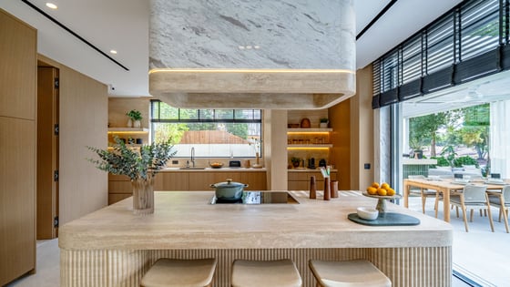 Refined Villa in Jumeirah Golf Estates, picture 8