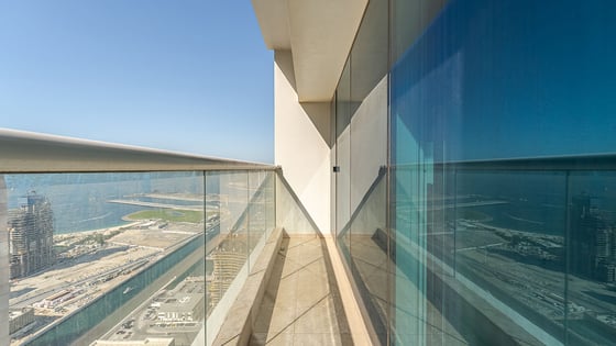 Luxurious apartment in Dubai Marina with a huge layout, picture 22