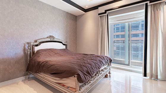 Luxurious apartment in Dubai Marina with a huge layout, picture 14