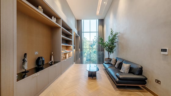 Refined Family-Friendly Villa in District One, picture 11