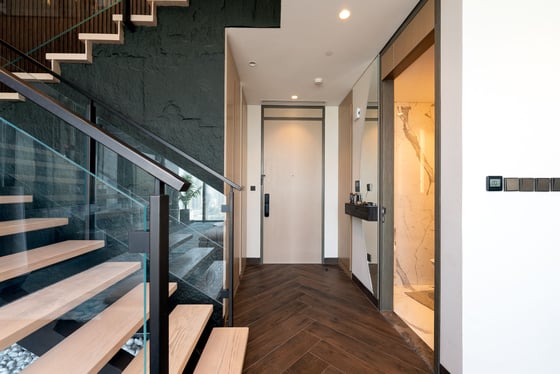 Luxurious 2BR Unit | High Floor | Skyline View, picture 20