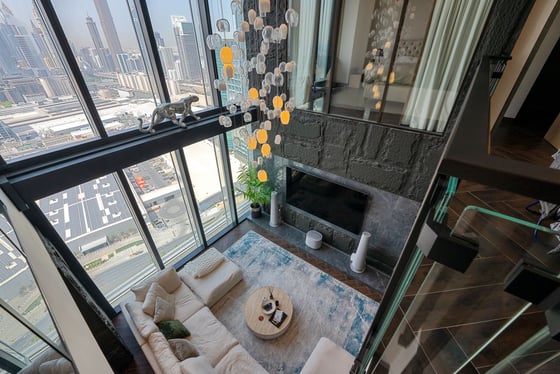 Luxurious 2BR Unit | High Floor | Skyline View, picture 4