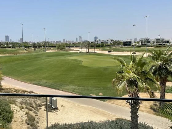 Luxurious DAMAC Hills Villa with Golf Views, picture 15