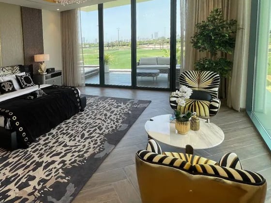 Luxurious DAMAC Hills Villa with Golf Views, picture 10