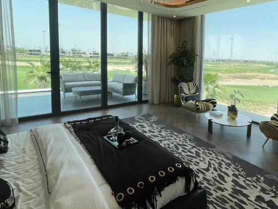 Luxurious DAMAC Hills Villa with Golf Views, picture 9